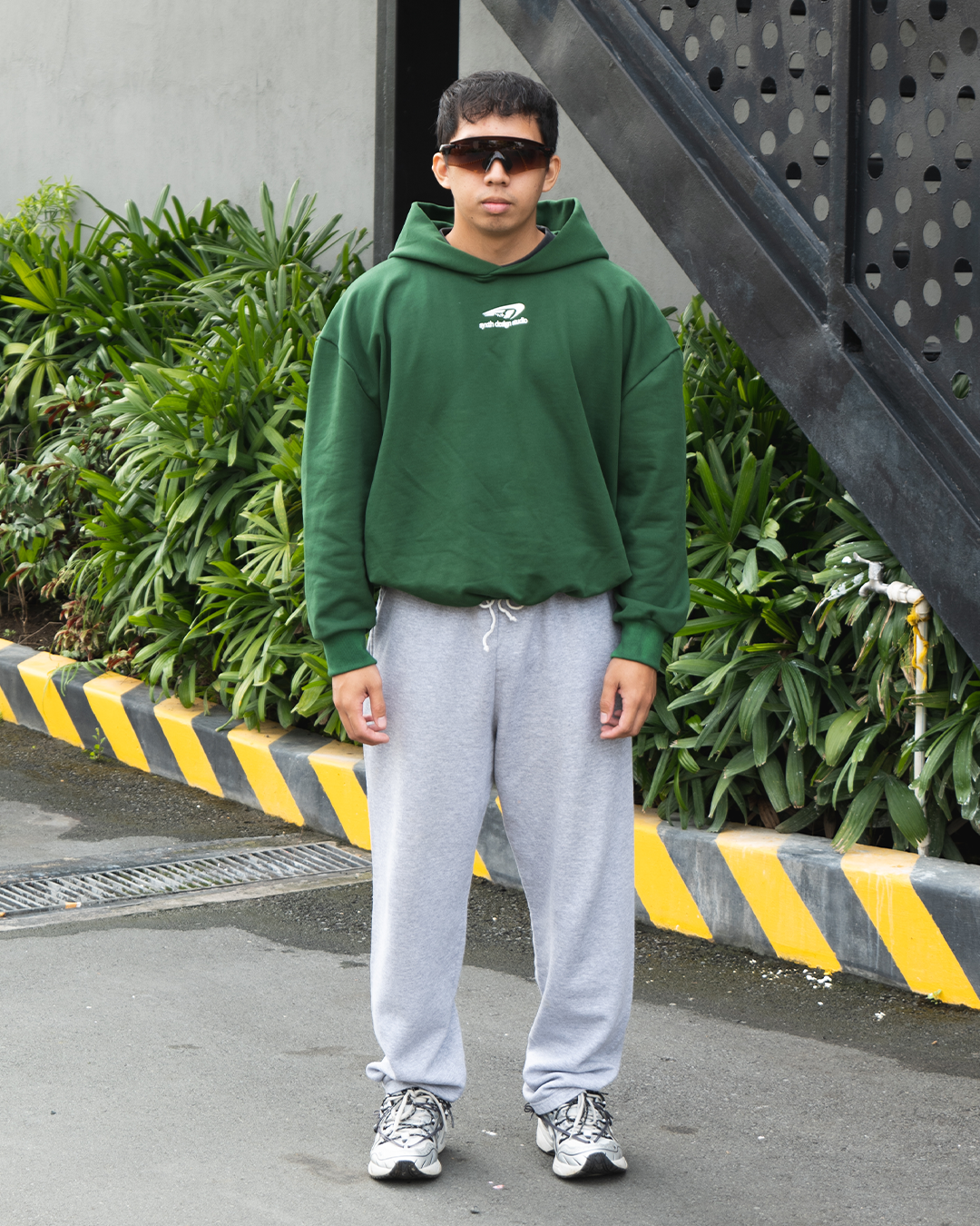 ARROW HOODIE